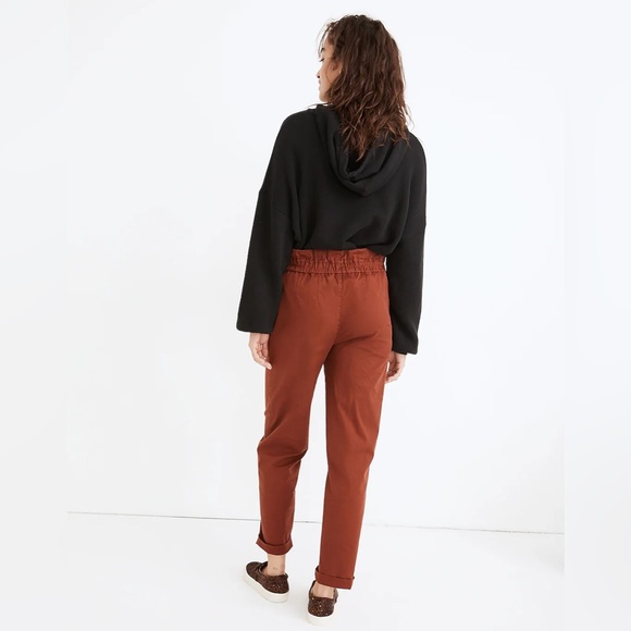 ❌SOLD ❌NWT Madewell Paperbag Tapered Pants in Red Rust - 4 - Picture 3 of 10
